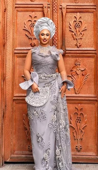 Silver Gele Ensemble: Silver-threaded lace with beaded appliqué